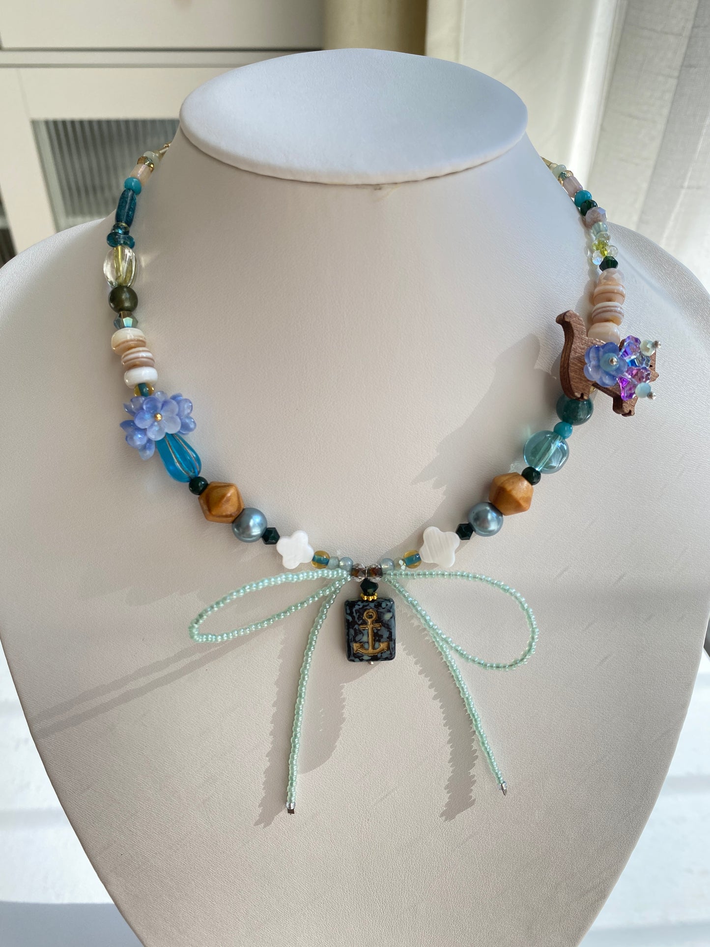 A Necklace with Both Sweet and Edgy Styles