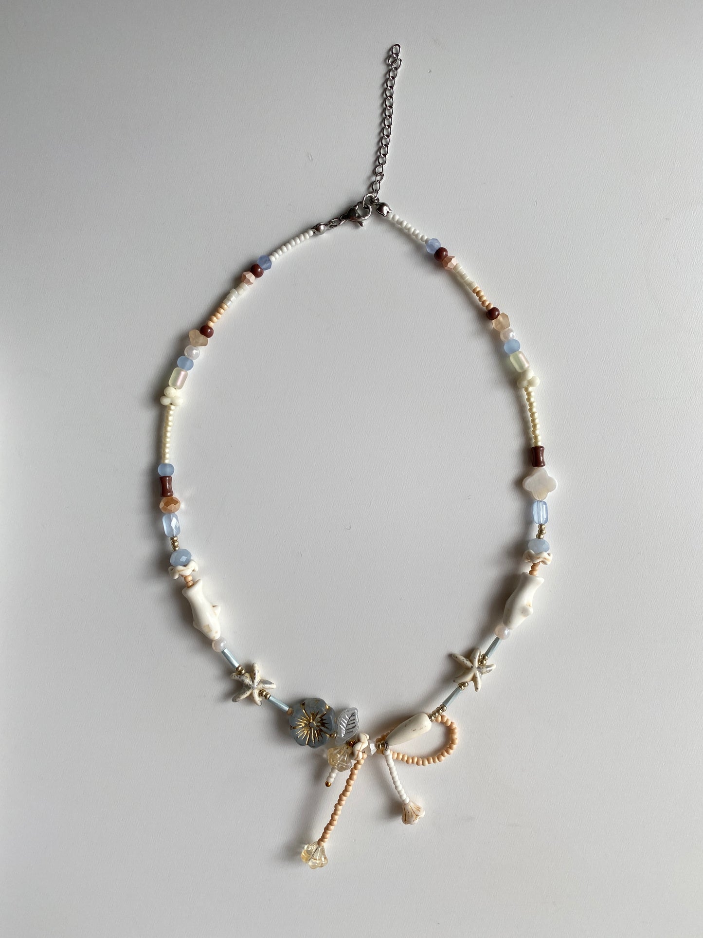 cute bow and flower necklace